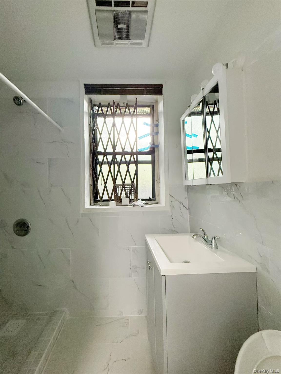 Coop Northern  Queens, NY 11354, MLS-919691-5