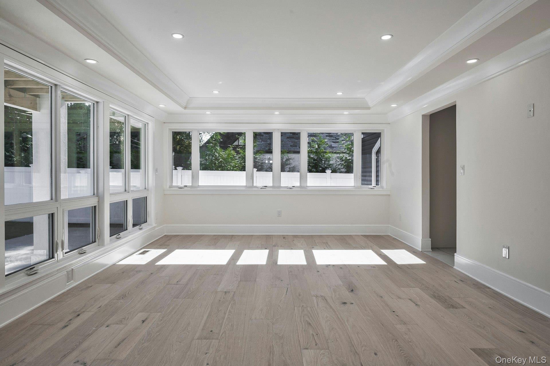 Single Family Long Nassau County, NY 11550, MLS-919692-20