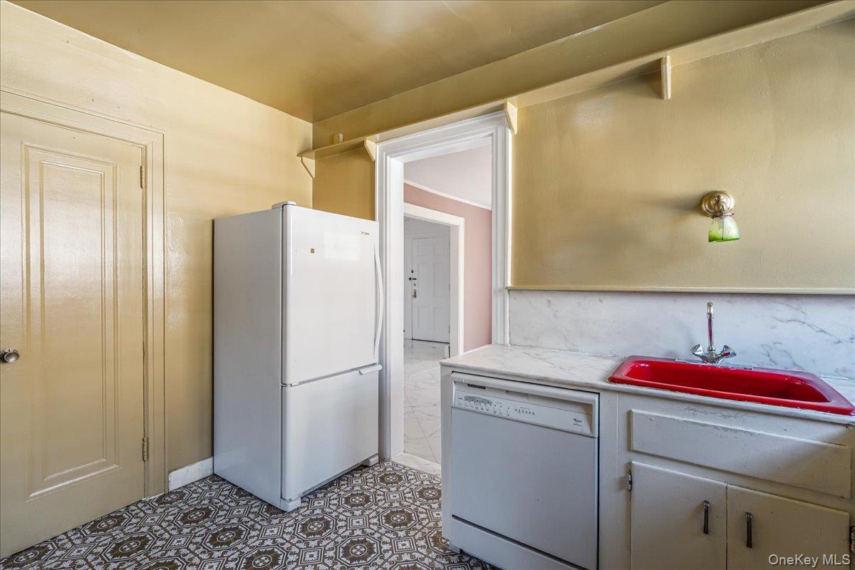 Single Family 161st Queens, NY 11358, MLS-919693-14