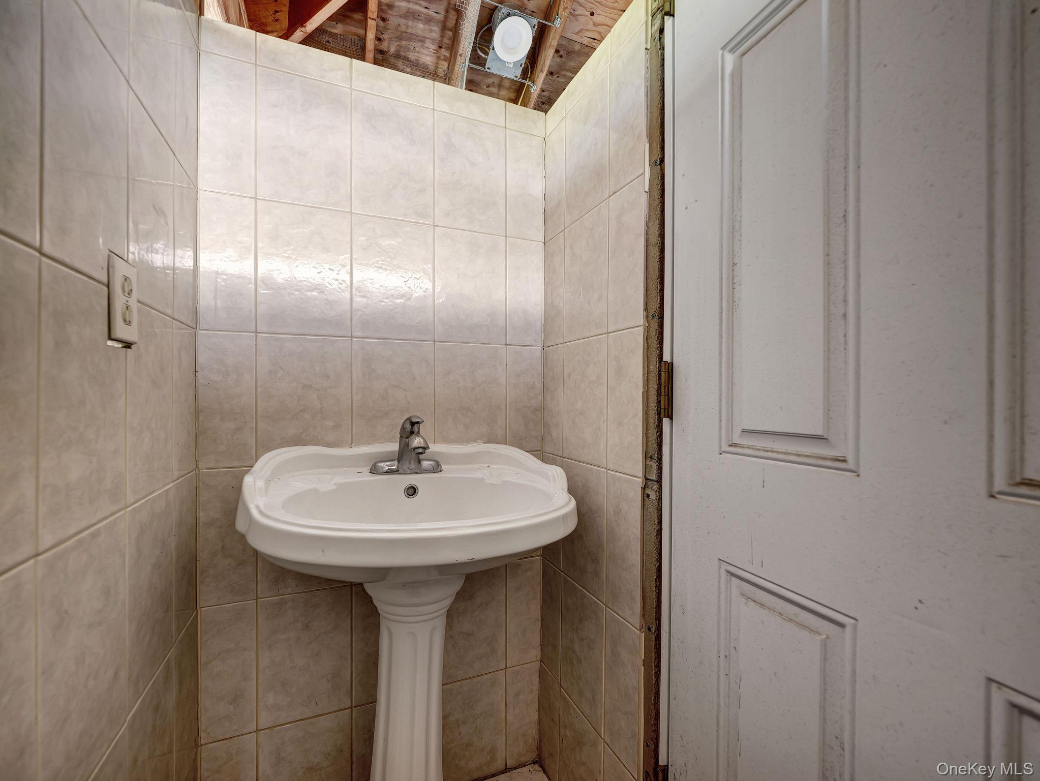 Single Family Sycamore Orange County, NY 12553, MLS-919700-37