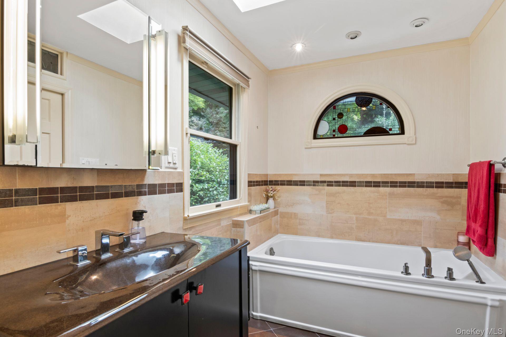 Single Family Bluebird Suffolk County, NY 11743, MLS-919701-33