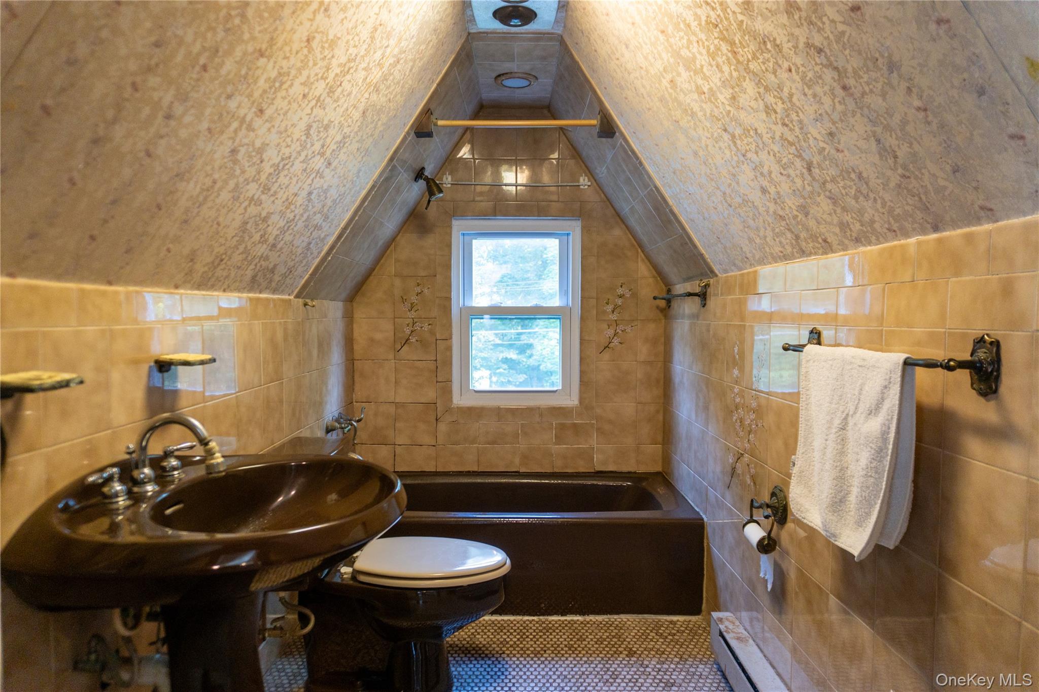 Single Family Crescent Hill Westchester County, NY 10567, MLS-919712-12