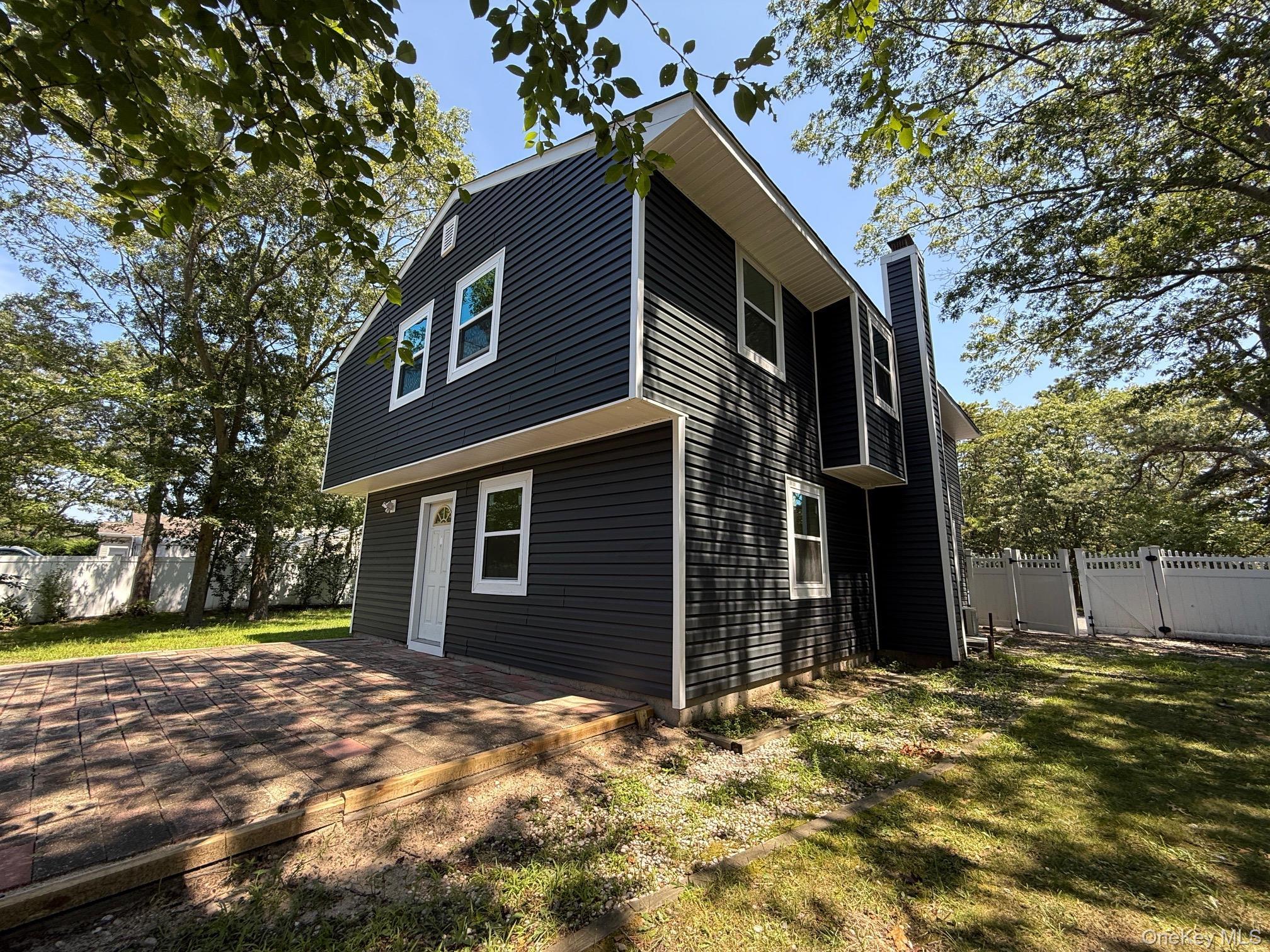 Single Family Chestnut  Suffolk County, NY 11727, MLS-919735-3