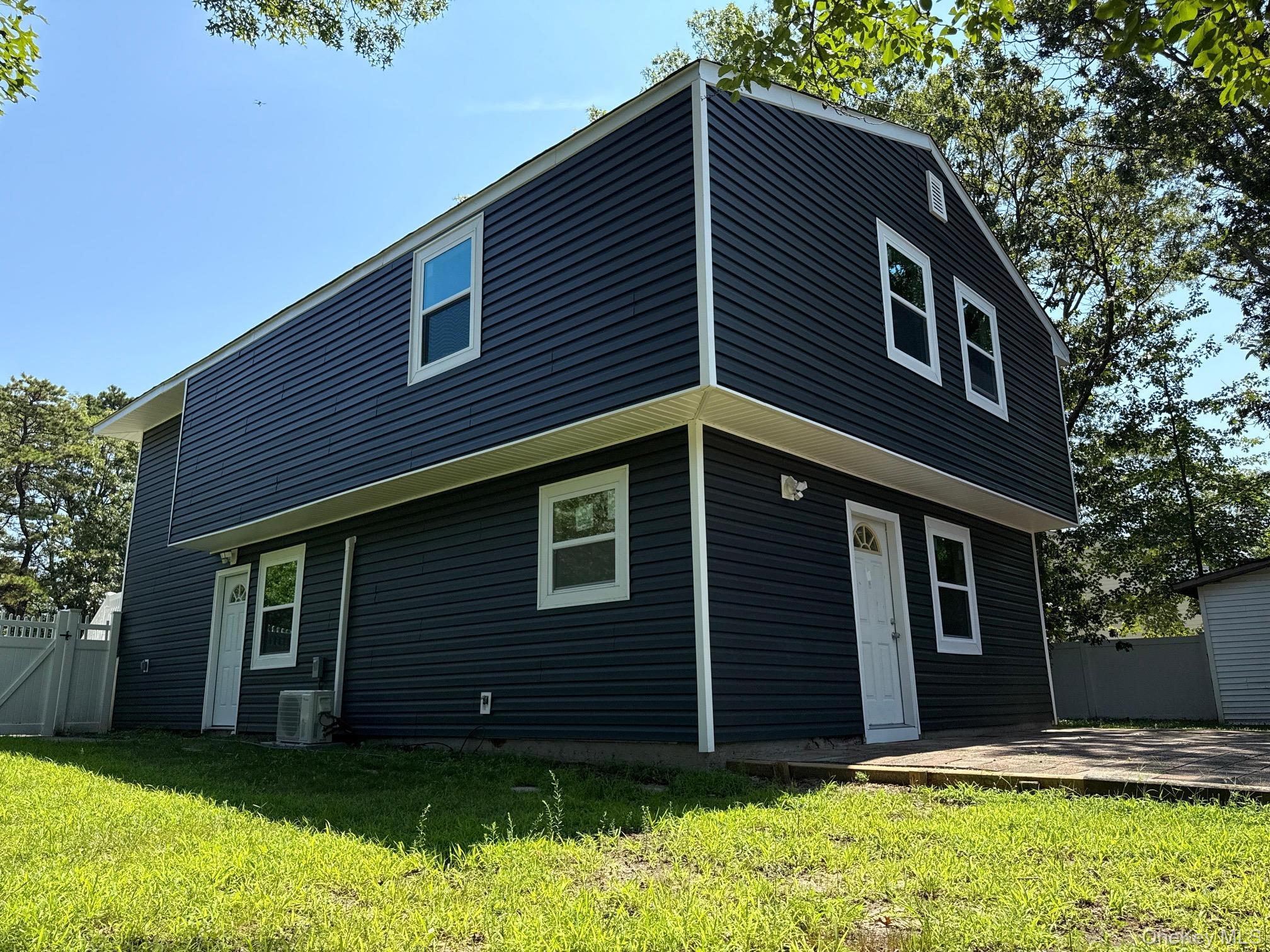 Single Family Chestnut  Suffolk County, NY 11727, MLS-919735-5