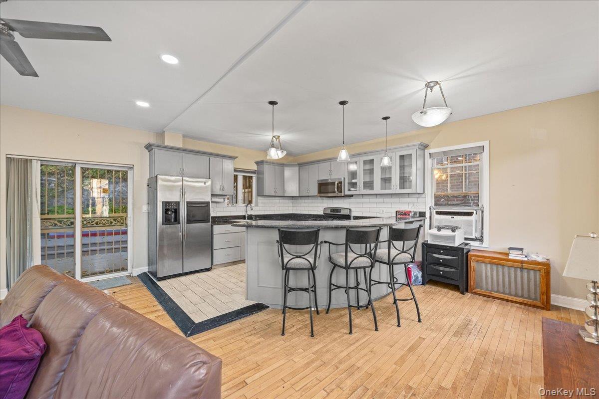 Single Family Irwin  Bronx, NY 10463, MLS-919749-15