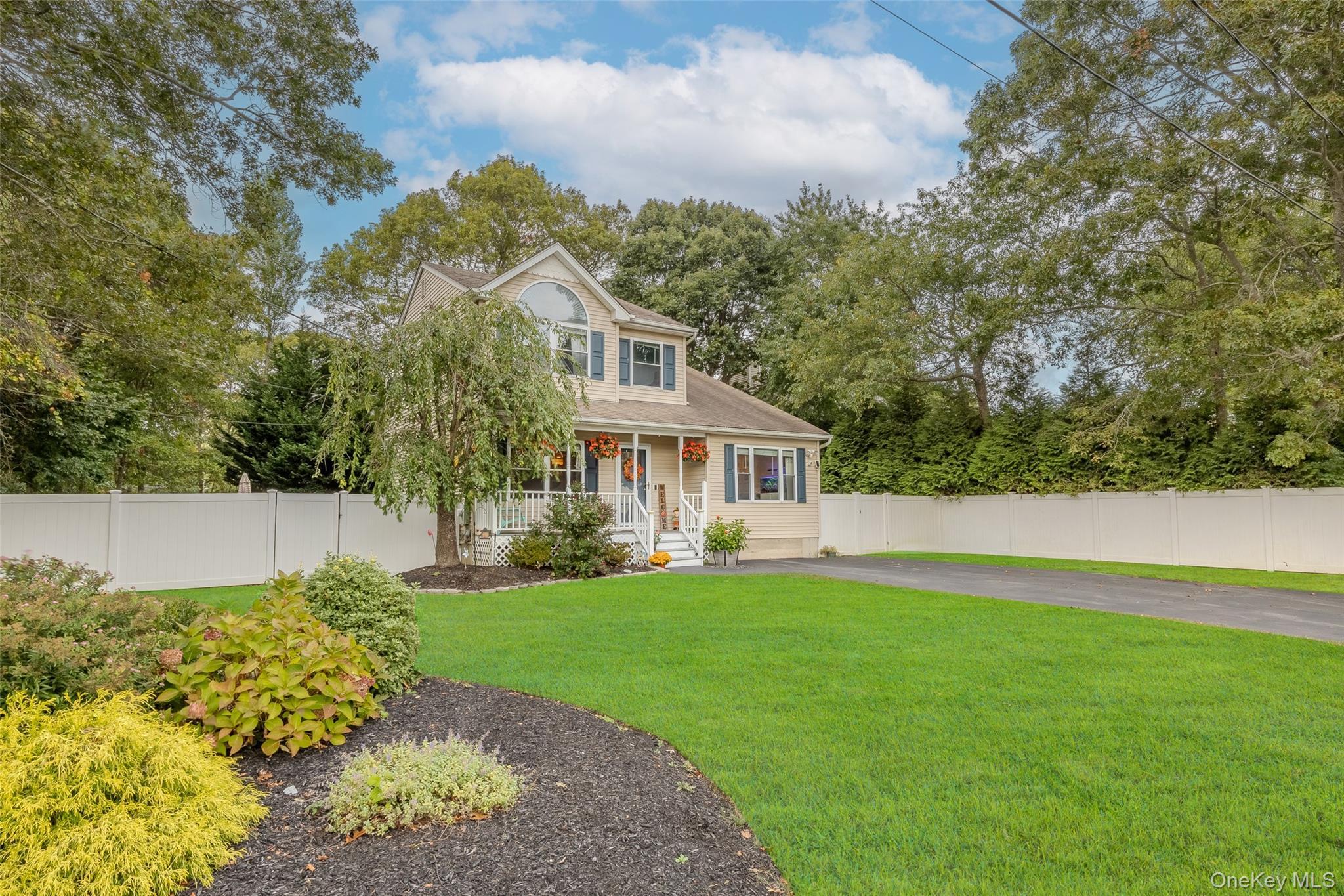 Single Family Baker Suffolk County, NY 11951, MLS-919764-2