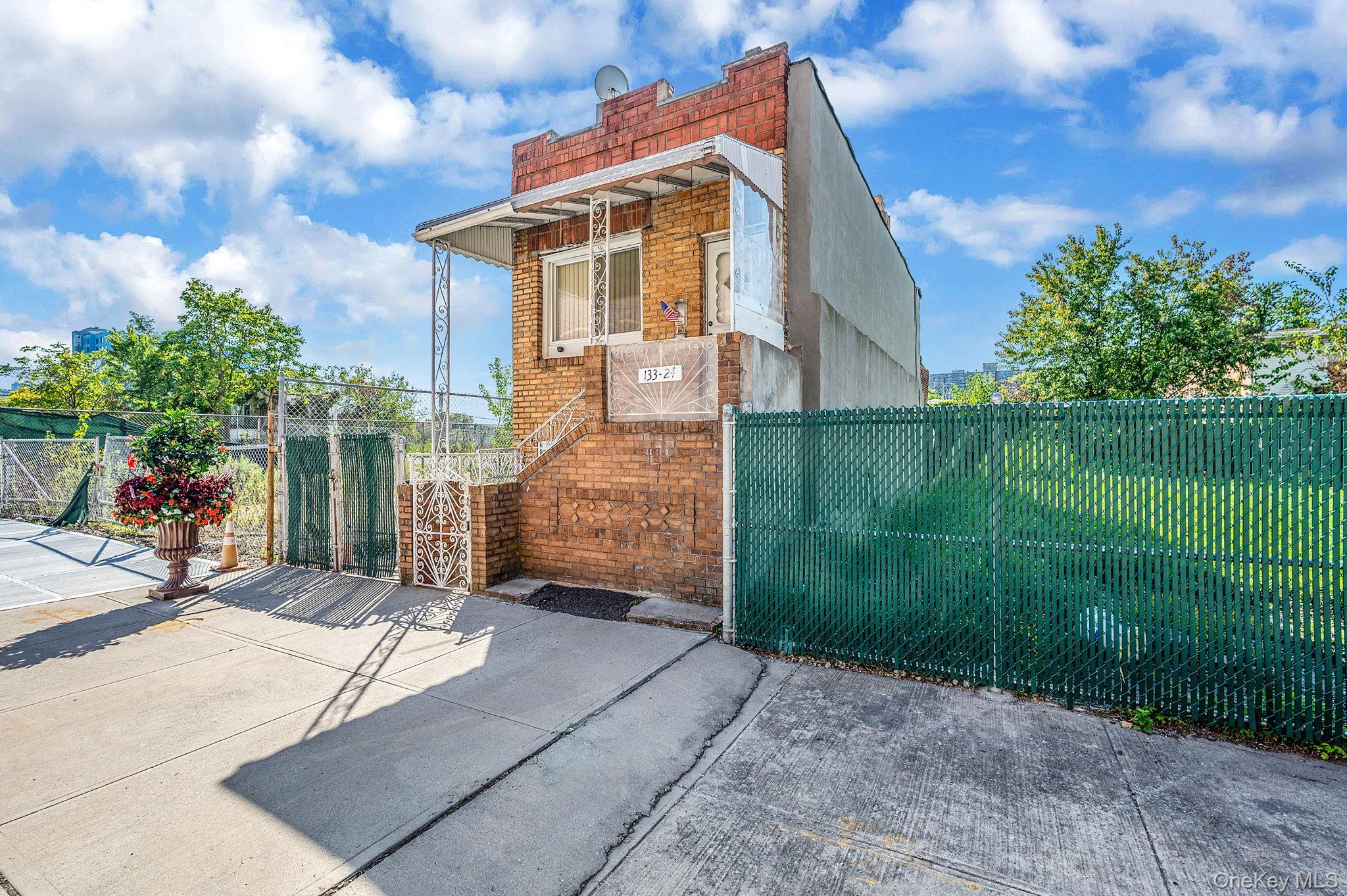 Single Family 78th  Queens, NY 11414, MLS-919767-3