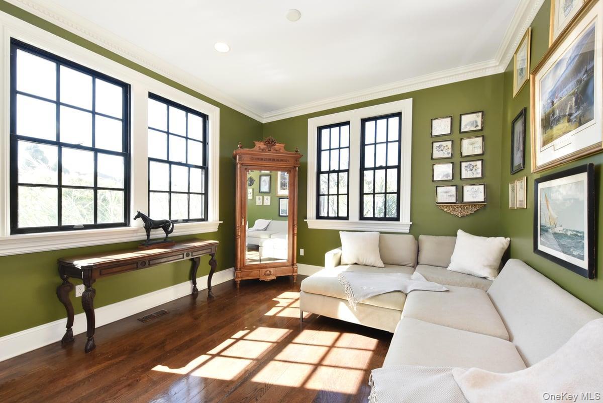 Single Family Monroe  Nassau County, NY 11710, MLS-919769-22