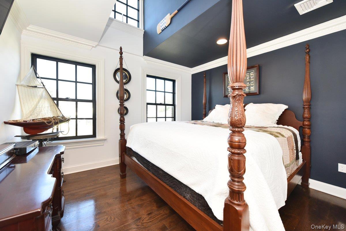 Single Family Monroe  Nassau County, NY 11710, MLS-919769-33