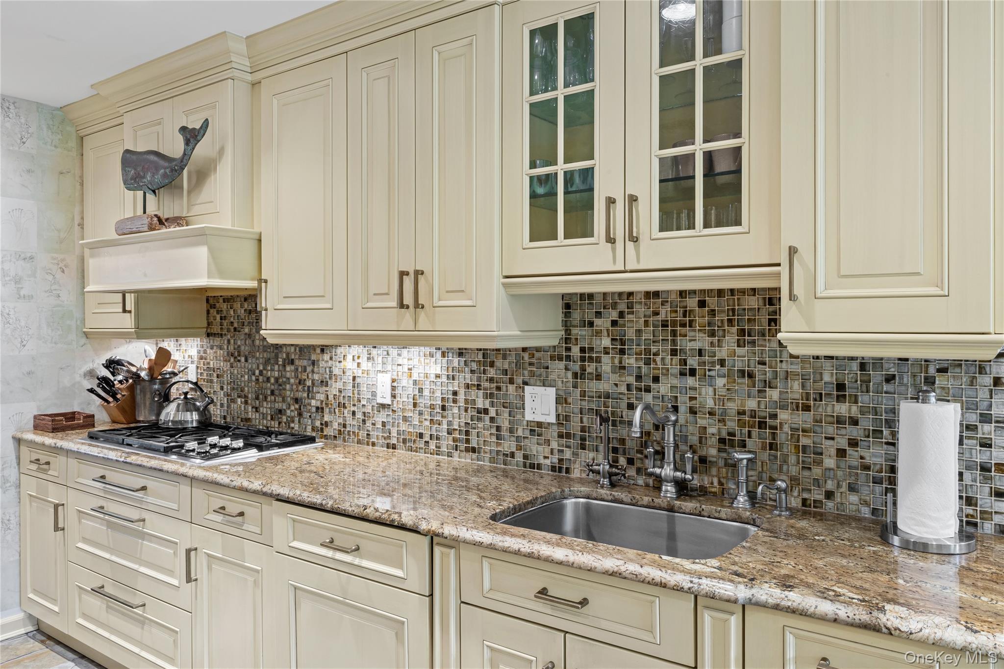 Single Family Bay Suffolk County, NY 11743, MLS-919790-14