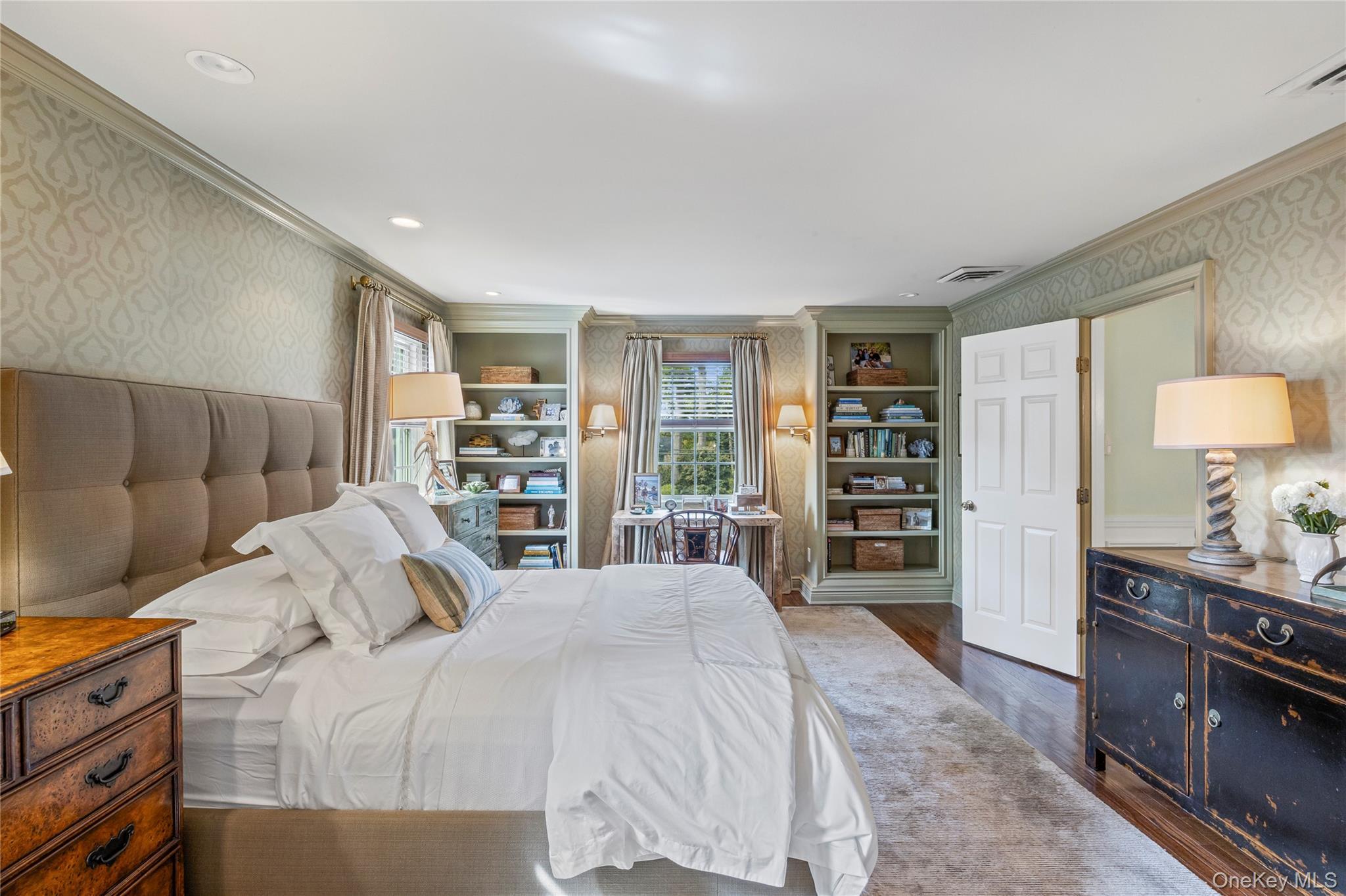 Single Family Bay Suffolk County, NY 11743, MLS-919790-20