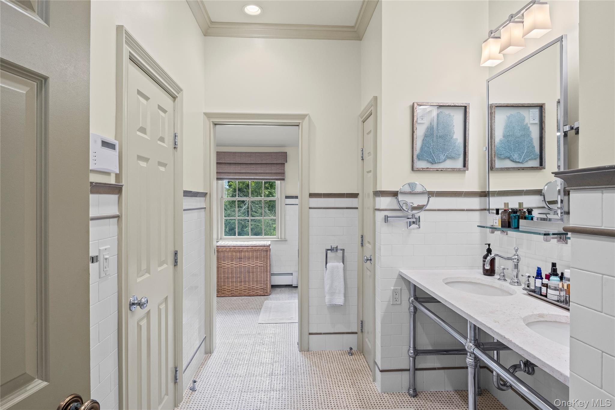 Single Family Bay Suffolk County, NY 11743, MLS-919790-21