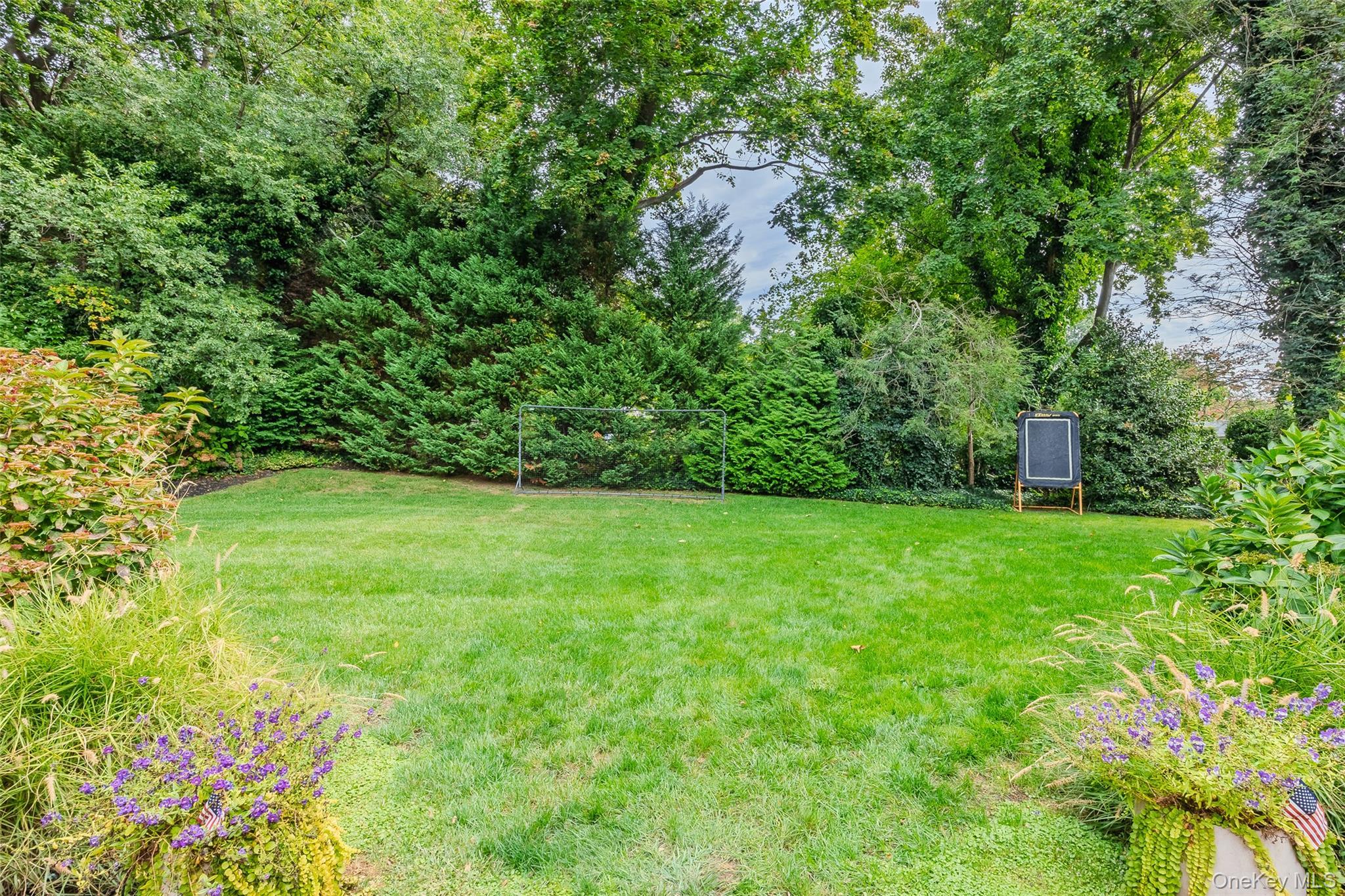 Single Family Bay Suffolk County, NY 11743, MLS-919790-33