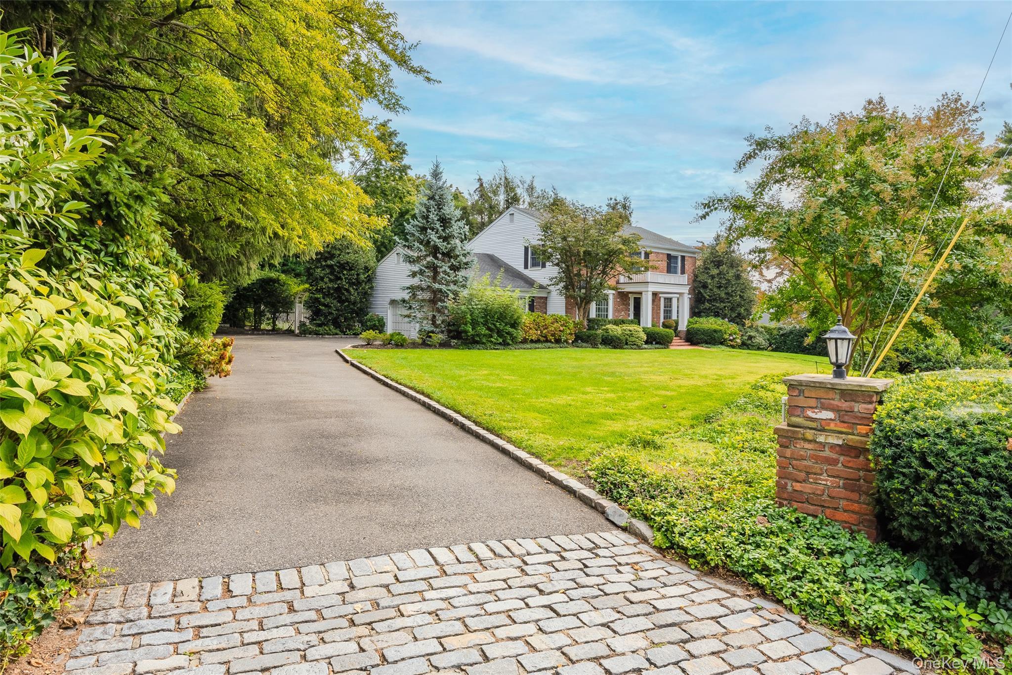 Single Family Bay Suffolk County, NY 11743, MLS-919790-36