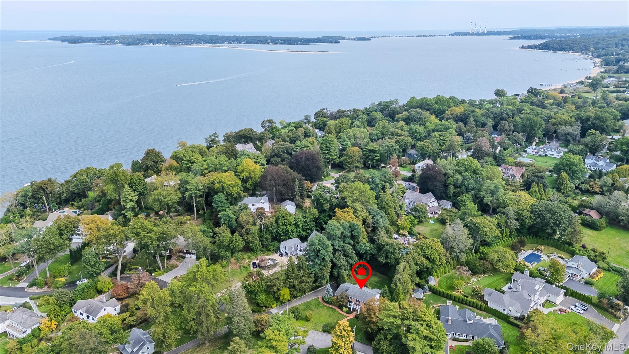 Single Family Bay Suffolk County, NY 11743, MLS-919790-40