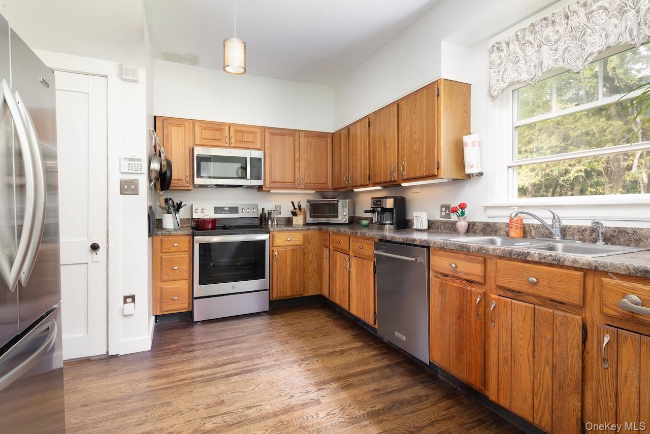 Single Family Prospect Dutchess County, NY 12501, MLS-919802-10