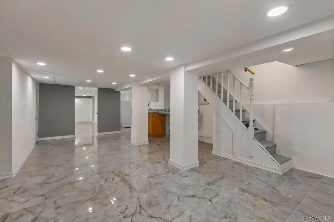 Single Family Bleecker Brooklyn, NY 11221, MLS-919822-11