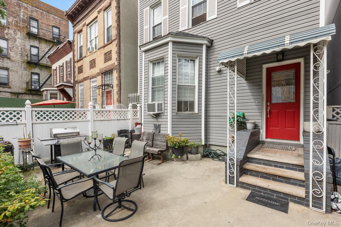 Single Family Bleecker Brooklyn, NY 11221, MLS-919822-2