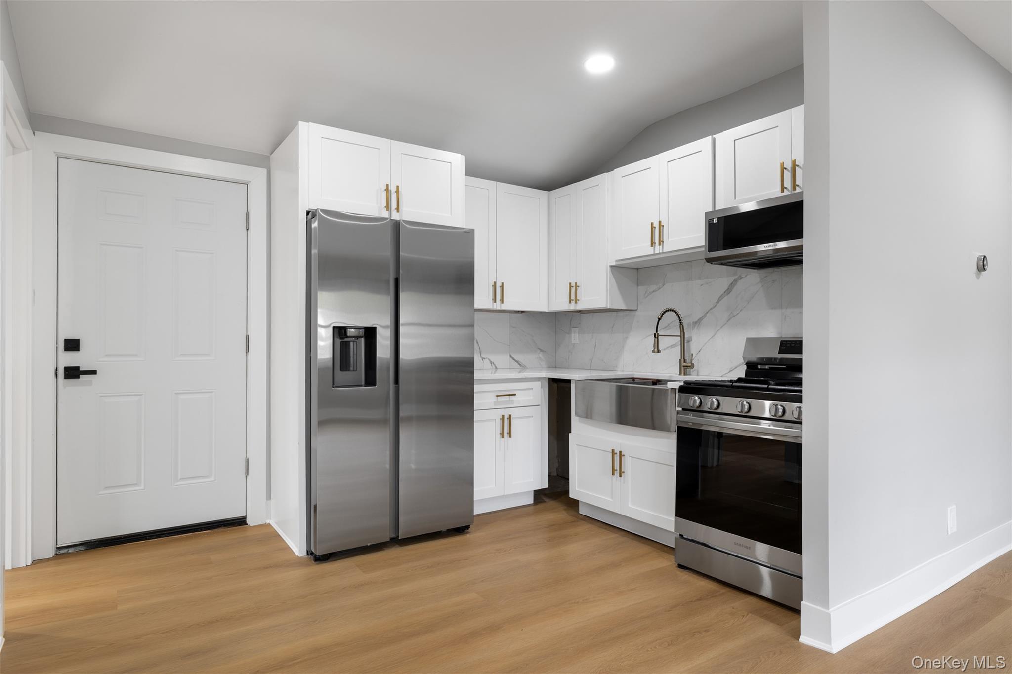 Single Family Scherger Suffolk County, NY 11772, MLS-919838-7