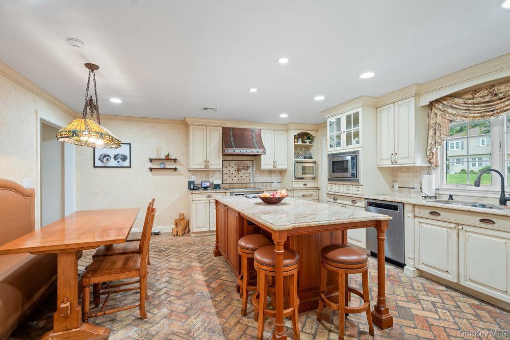 Single Family Chestnut Nassau County, NY 11576, MLS-919840-12