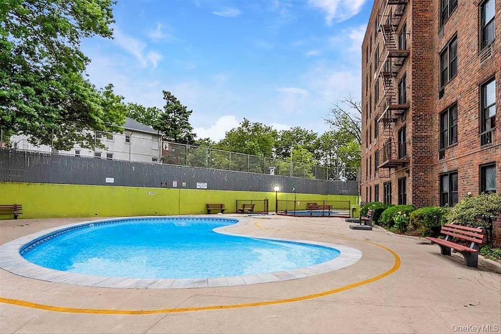 Condo Leverich  Queens, NY 11372, MLS-919896-19