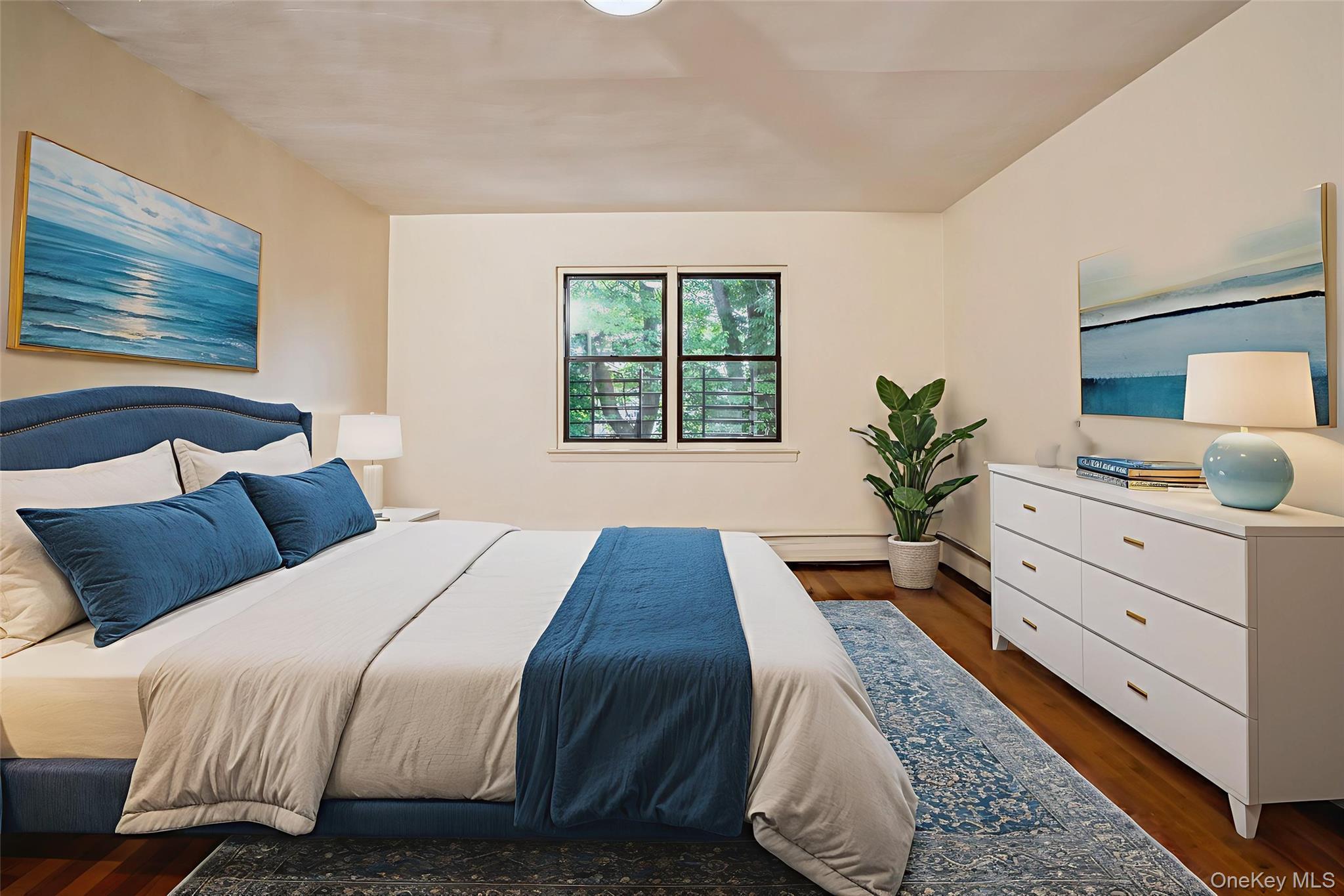 Single Family East 219th Bronx, NY 10469, MLS-919922-18