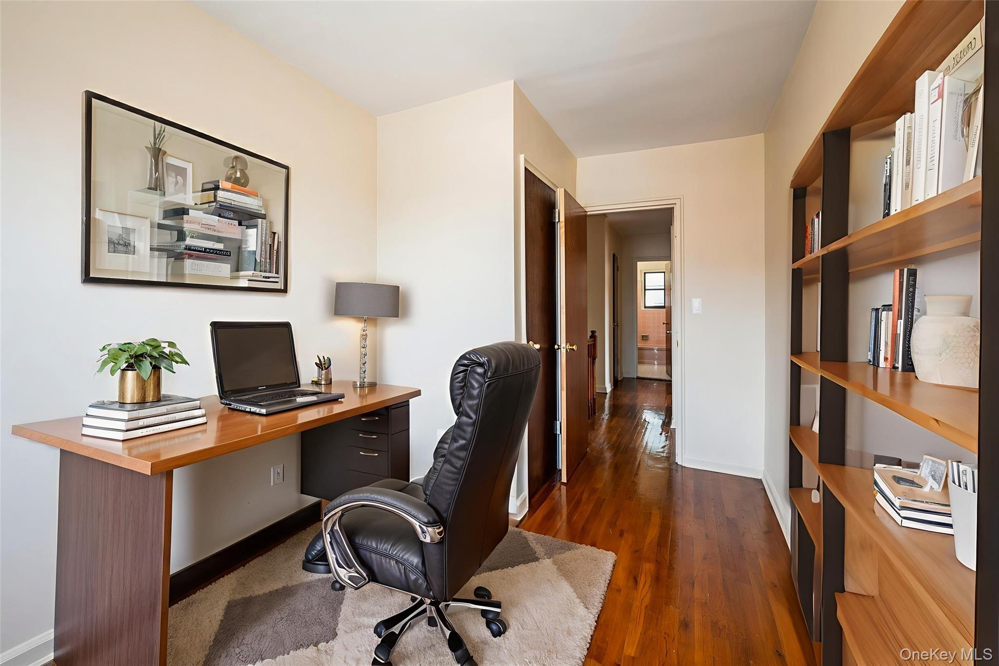 Single Family East 219th Bronx, NY 10469, MLS-919922-20