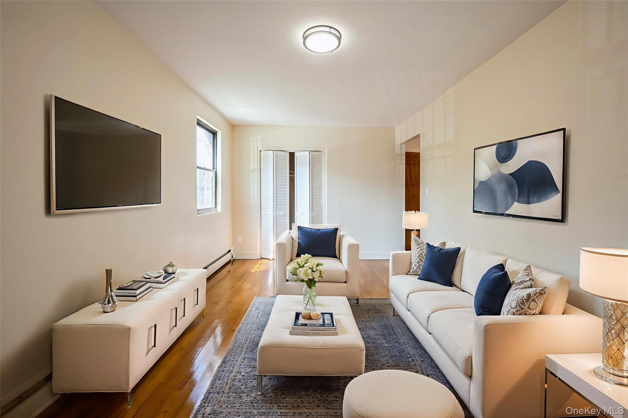 Single Family East 219th Bronx, NY 10469, MLS-919922-25