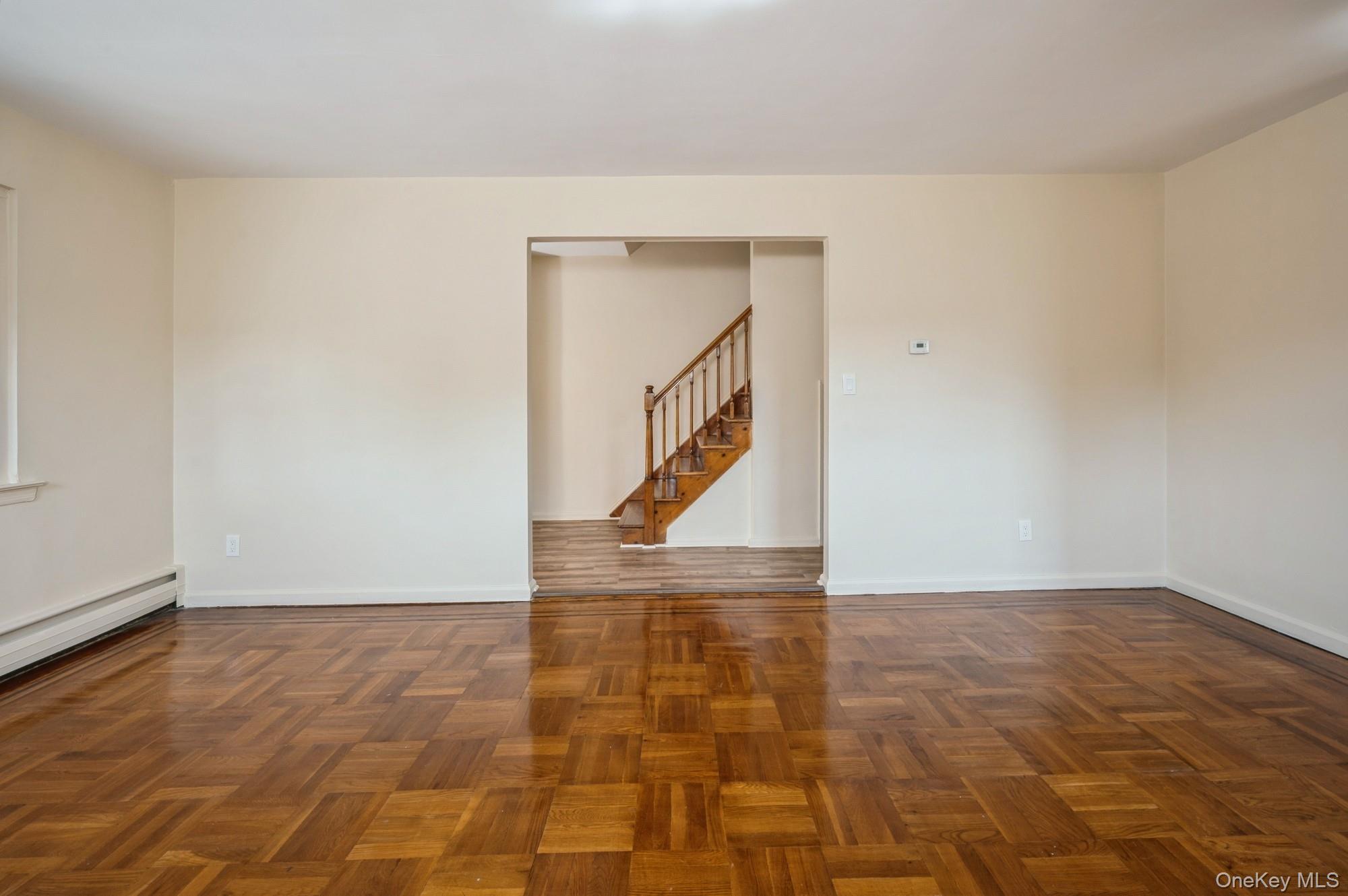 Single Family East 219th Bronx, NY 10469, MLS-919922-7