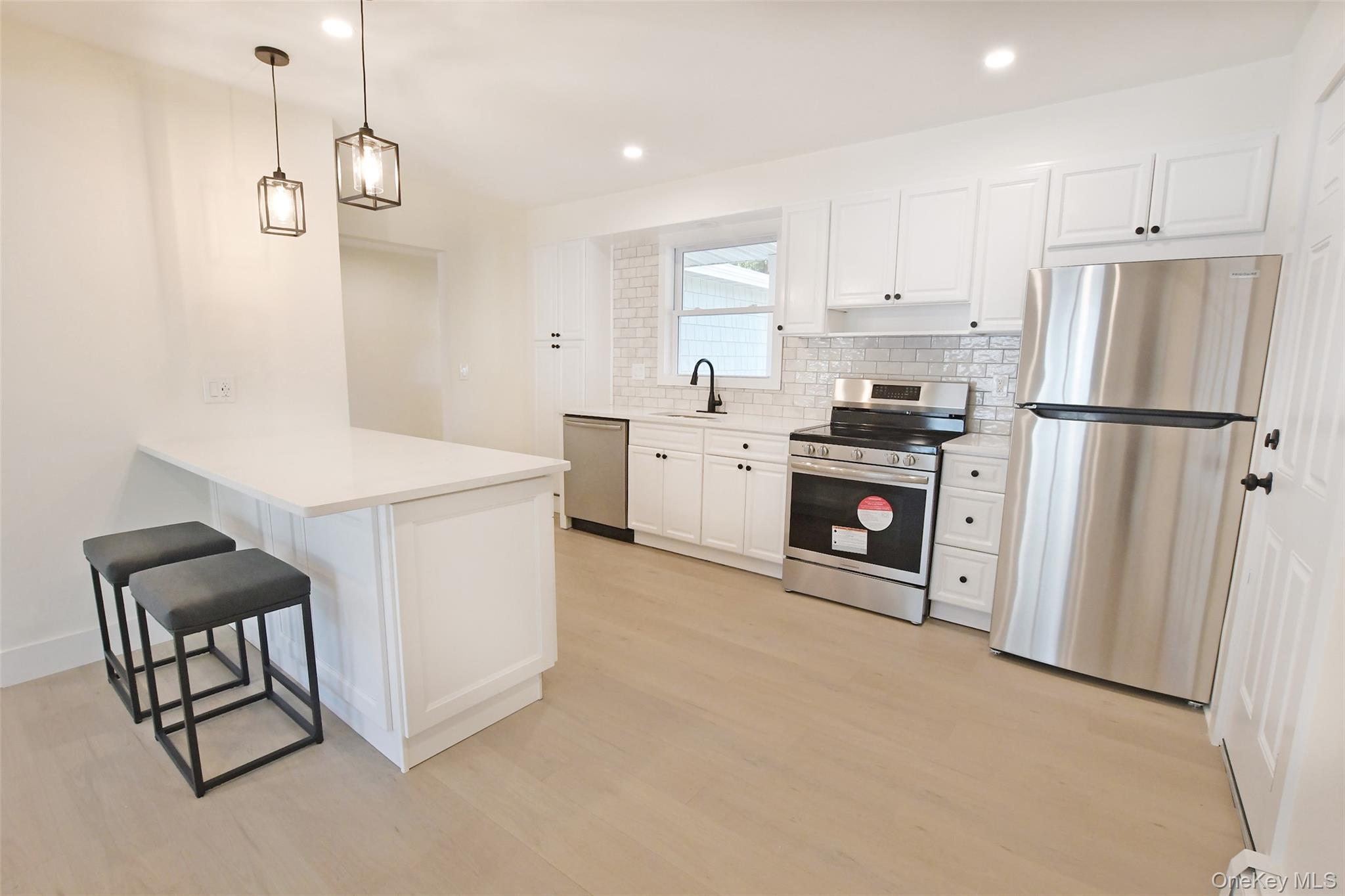 Single Family Spurwoods  Suffolk County, NY 11738, MLS-919960-11