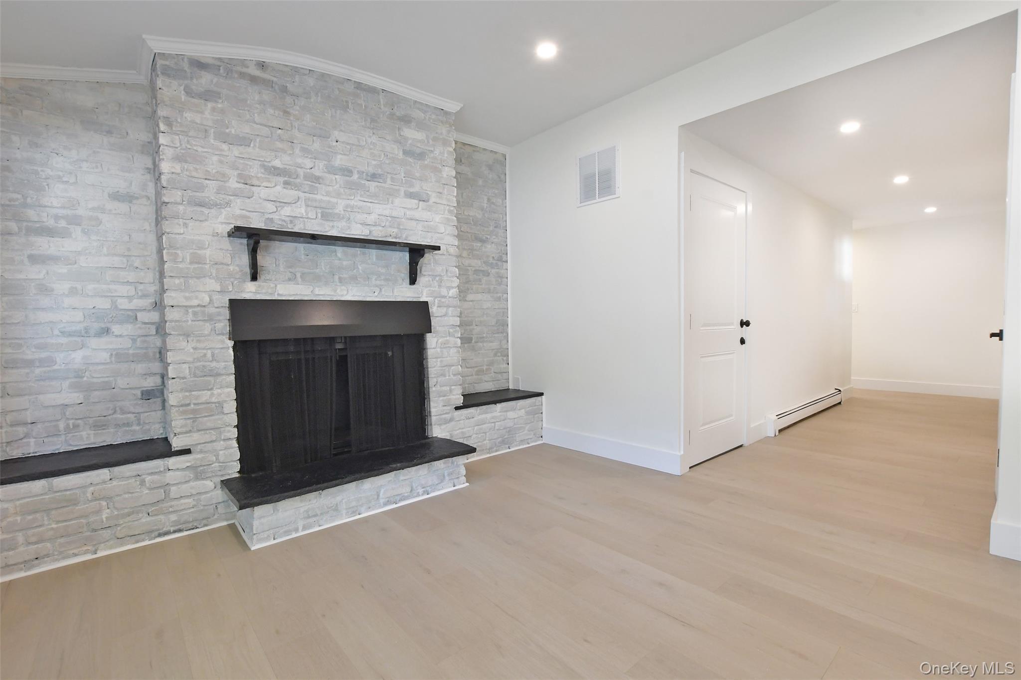 Single Family Spurwoods  Suffolk County, NY 11738, MLS-919960-18