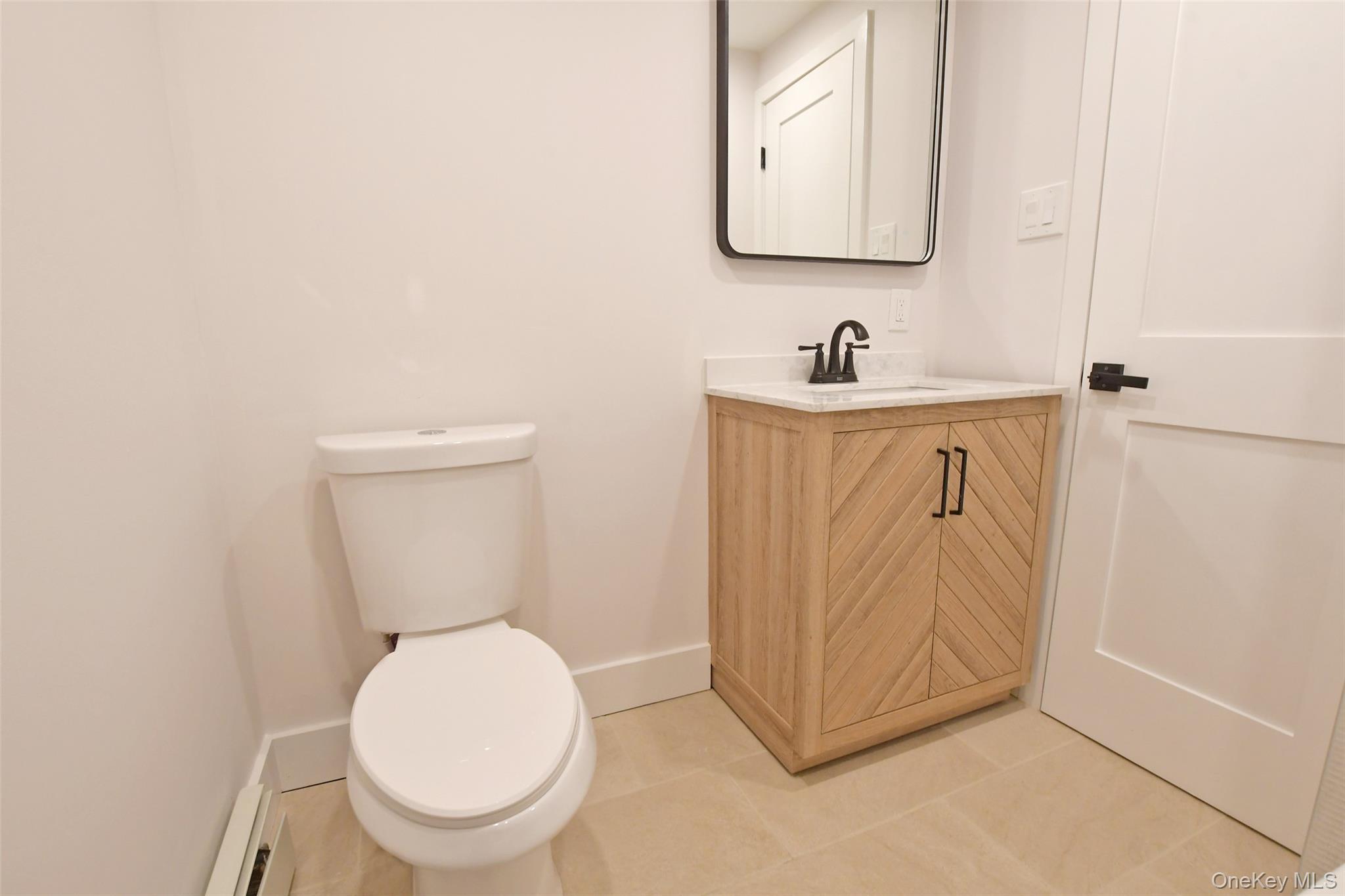 Single Family Spurwoods  Suffolk County, NY 11738, MLS-919960-27