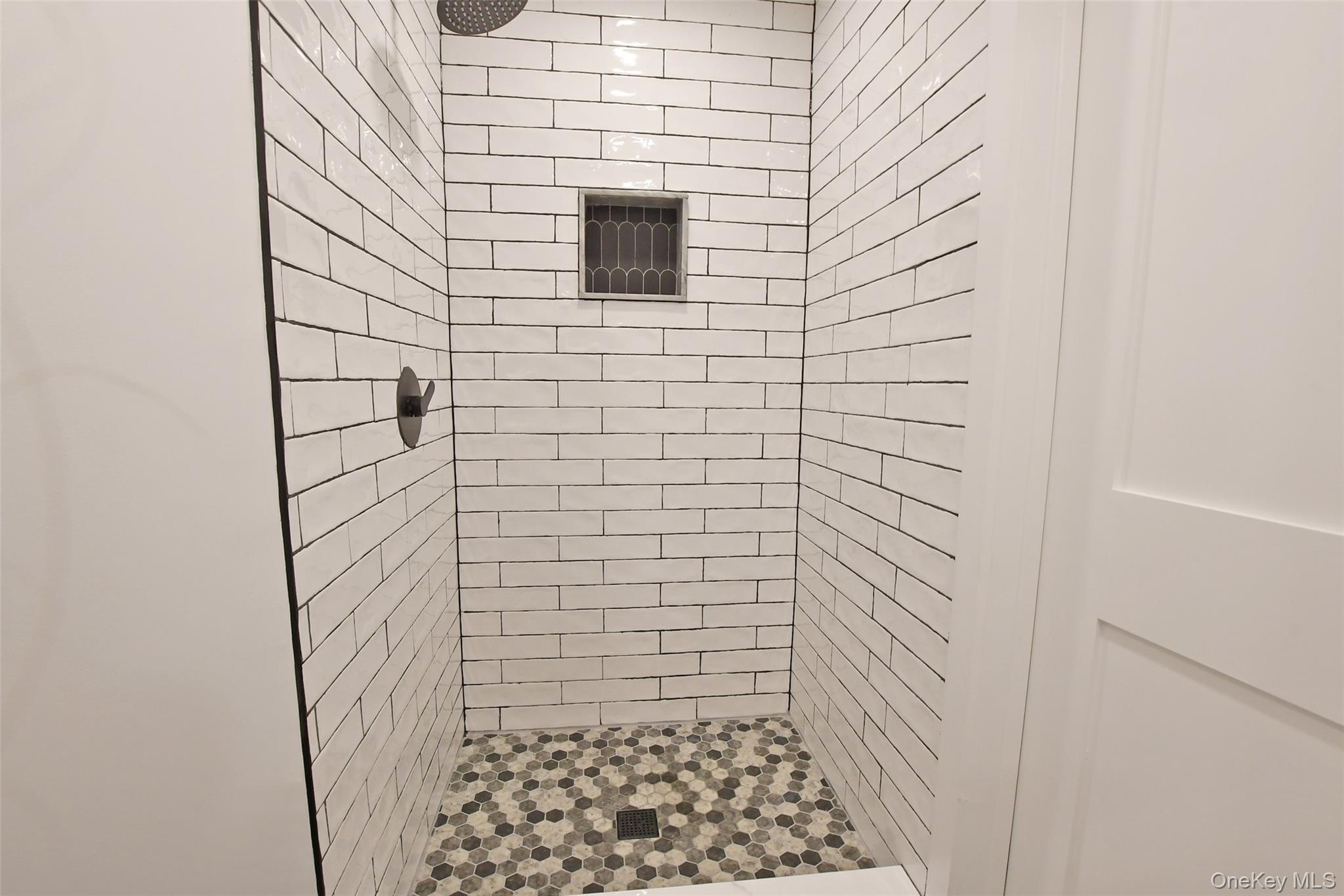 Single Family Spurwoods  Suffolk County, NY 11738, MLS-919960-31