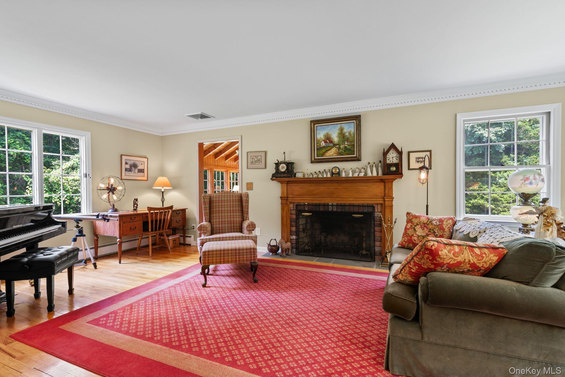 Single Family Pippin Suffolk County, NY 11743, MLS-919989-11