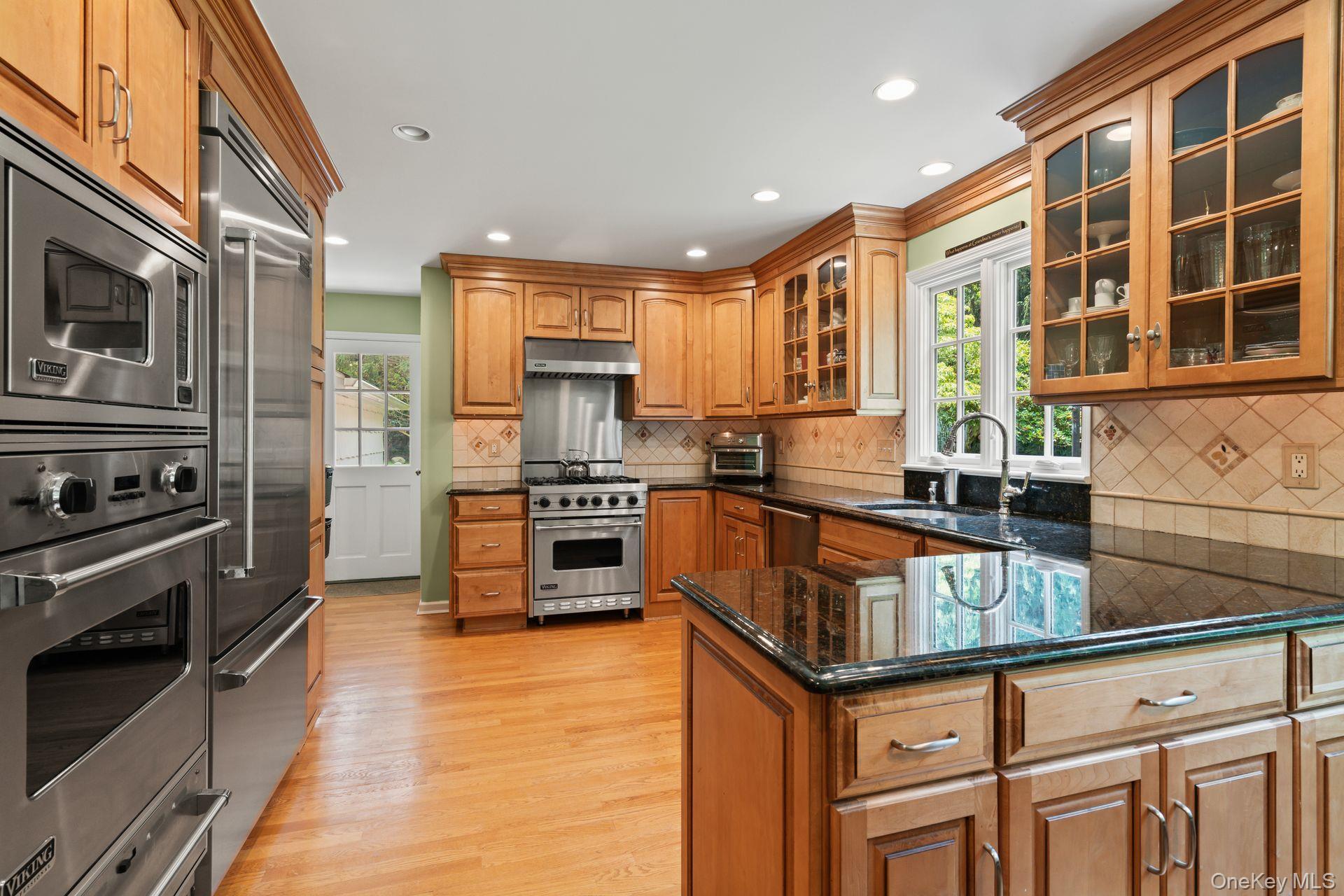 Single Family Pippin Suffolk County, NY 11743, MLS-919989-8