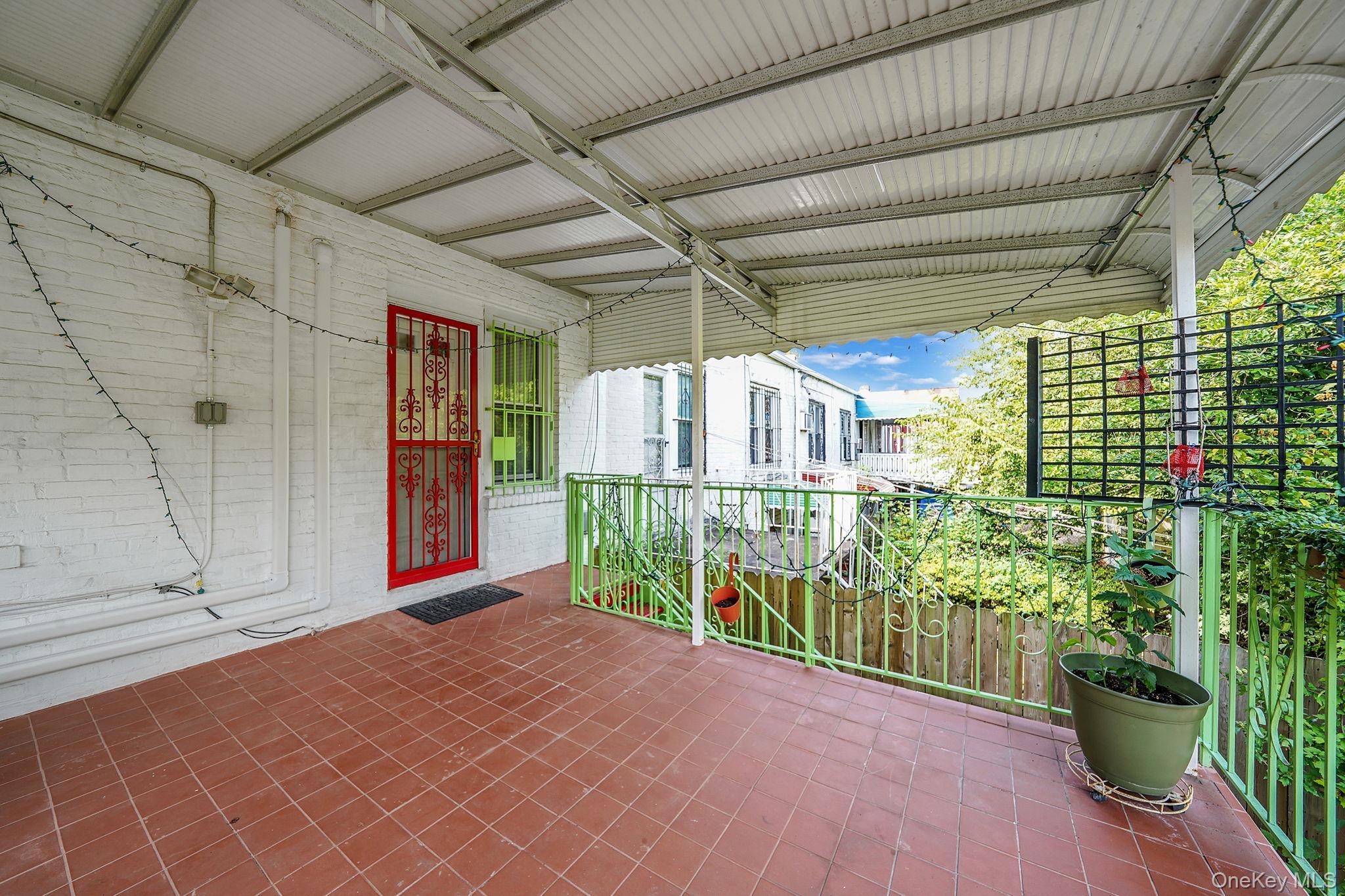 Single Family 87th  Brooklyn, NY 11236, MLS-919995-28