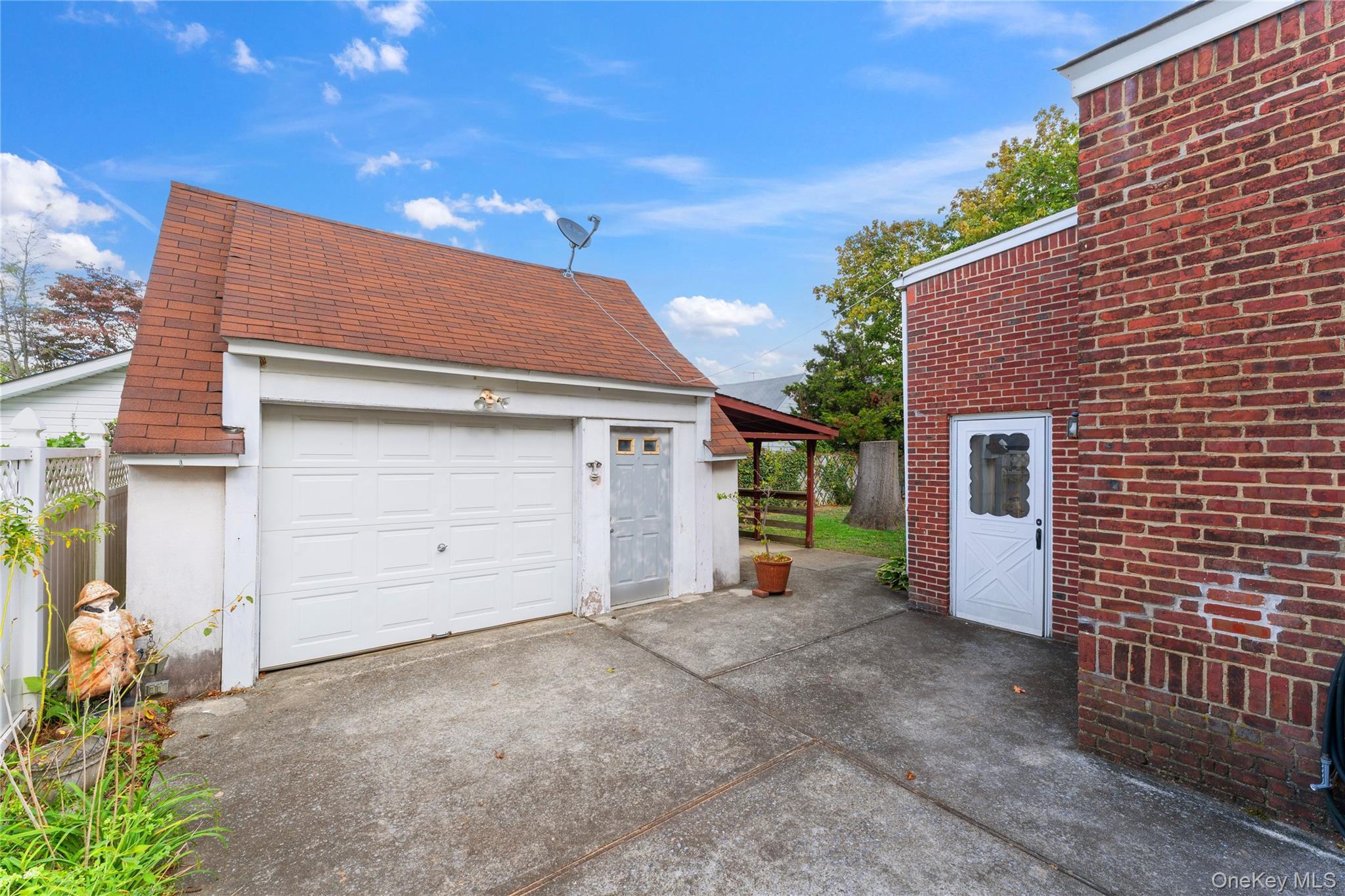 Single Family Surprise  Nassau County, NY 11003, MLS-919999-20