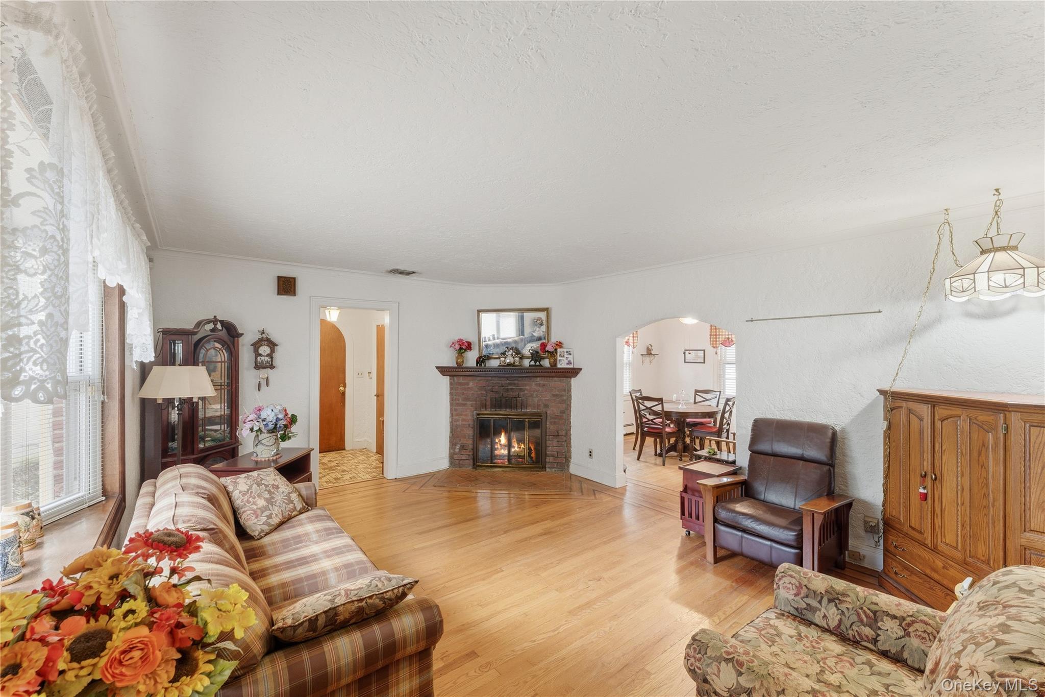 Single Family Surprise  Nassau County, NY 11003, MLS-919999-4