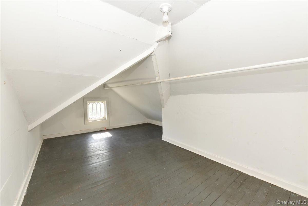 Single Family Wallace  Nassau County, NY 11520, MLS-920025-22