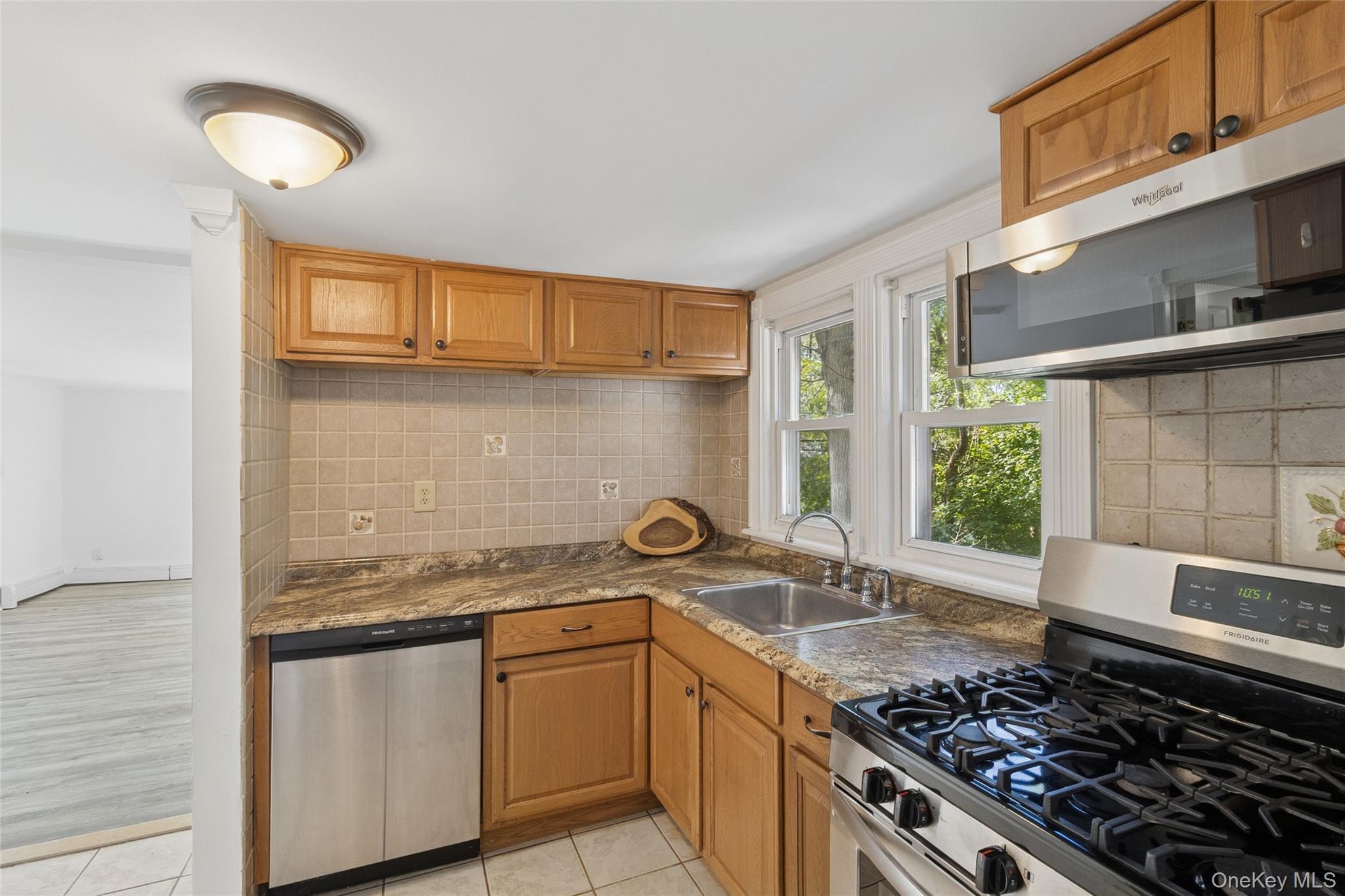 Single Family Yucca  Suffolk County, NY 11778, MLS-920079-8