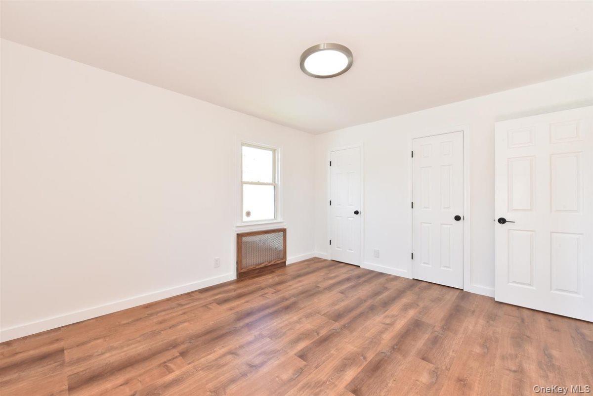 Single Family Pinebrook  Nassau County, NY 11552, MLS-920092-13