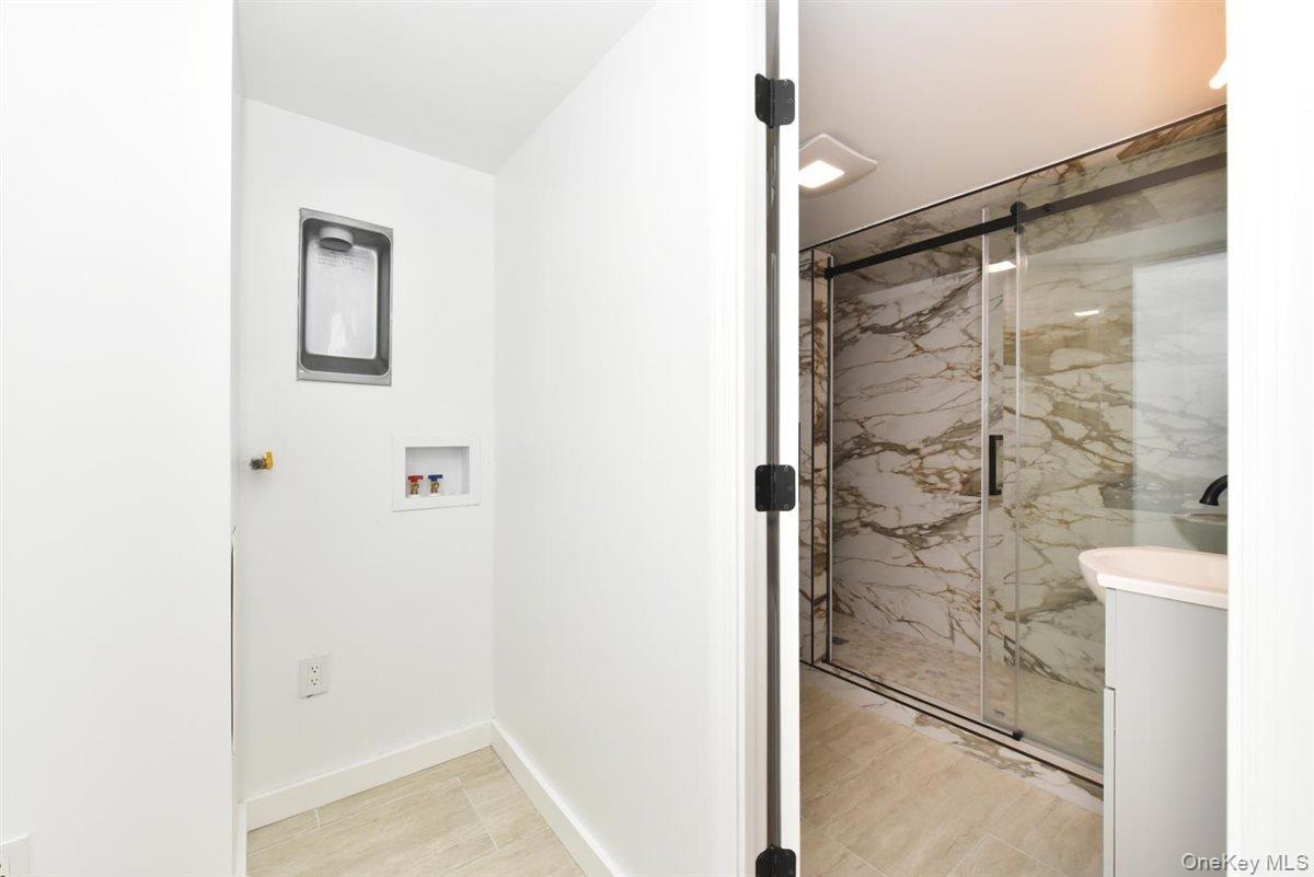 Single Family Pinebrook  Nassau County, NY 11552, MLS-920092-24