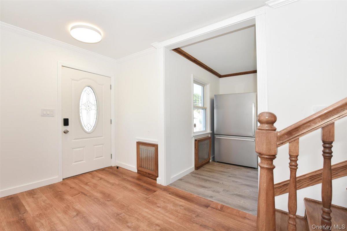 Single Family Pinebrook  Nassau County, NY 11552, MLS-920092-4