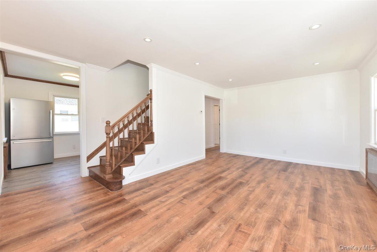 Single Family Pinebrook  Nassau County, NY 11552, MLS-920092-7