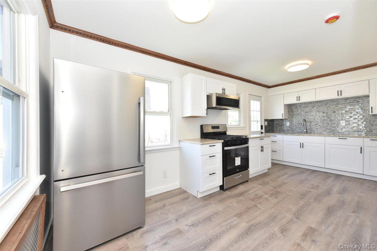 Single Family Pinebrook  Nassau County, NY 11552, MLS-920092-9