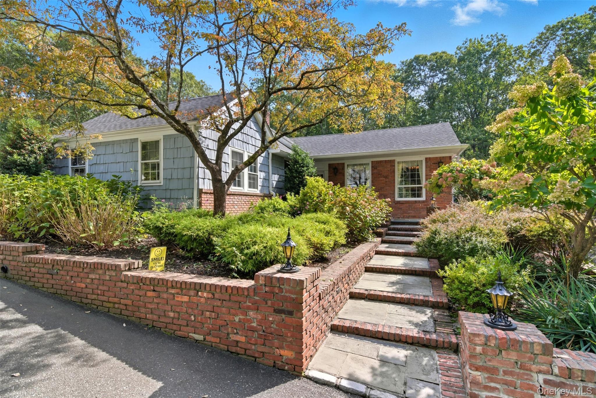 Single Family Manor Suffolk County, NY 11743, MLS-920116-11