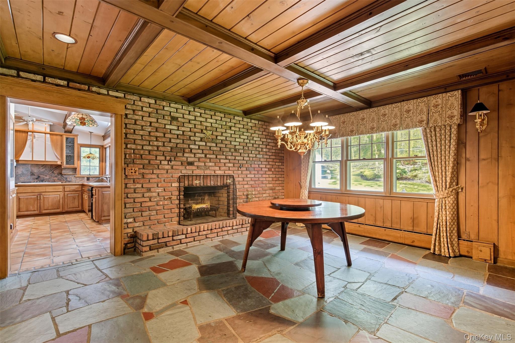 Single Family Manor Suffolk County, NY 11743, MLS-920116-20