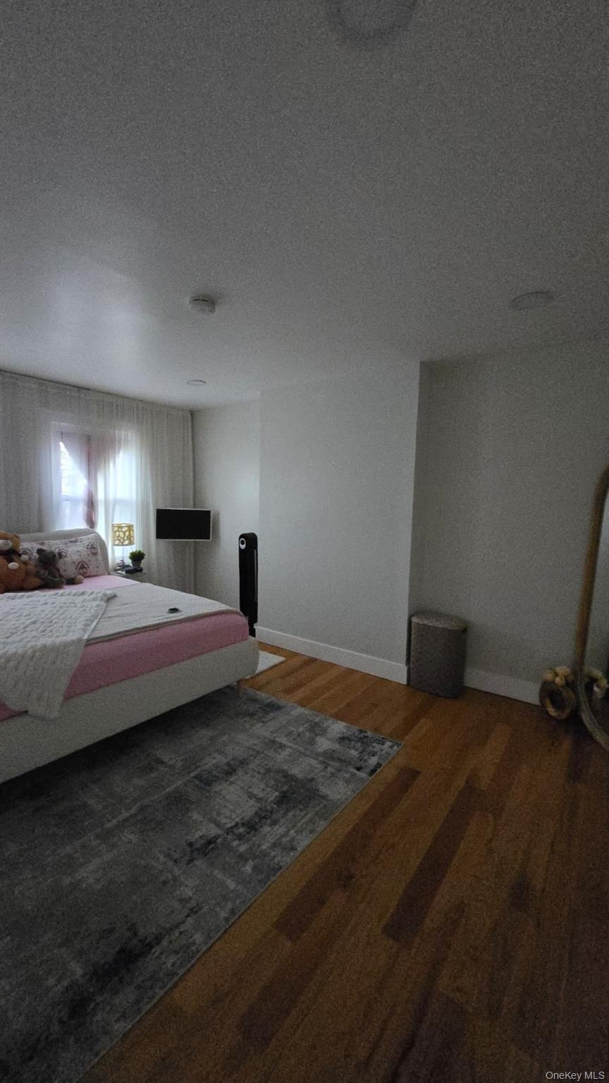 Single Family Colfax  Queens, NY 11429, MLS-920117-16