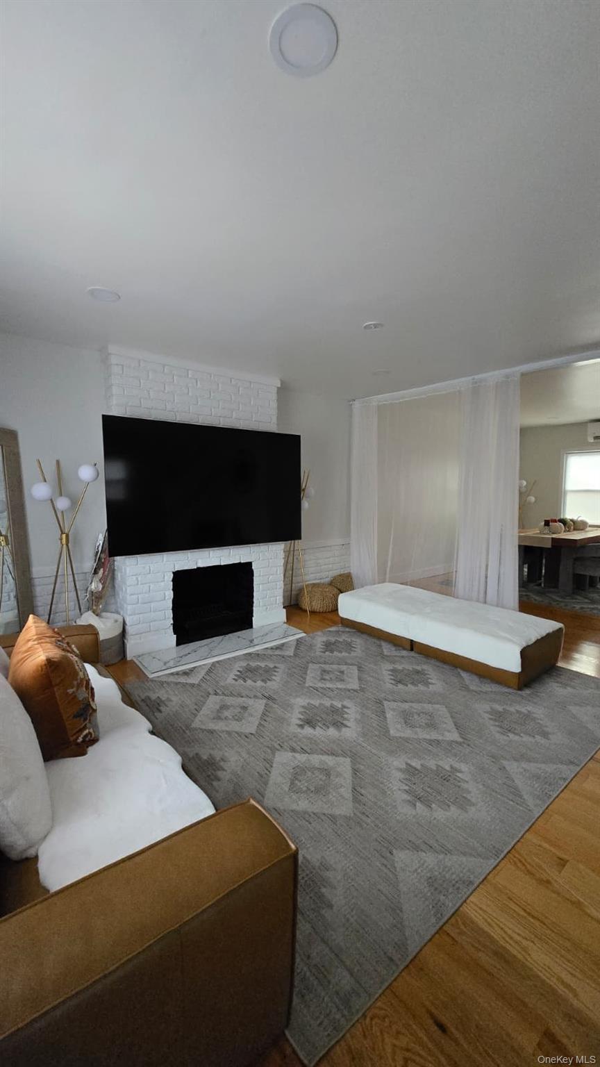 Single Family Colfax  Queens, NY 11429, MLS-920117-3