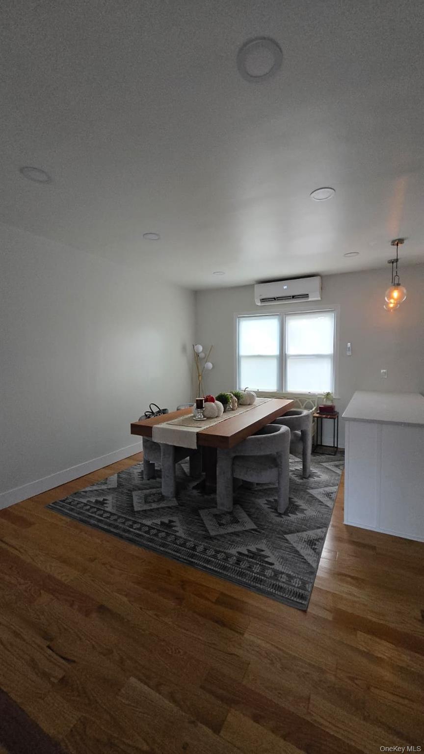 Single Family Colfax  Queens, NY 11429, MLS-920117-7